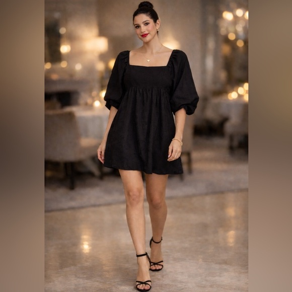 SWEET LEMONBlack Puff Sleeve Babydoll textured dressMediumNWOT